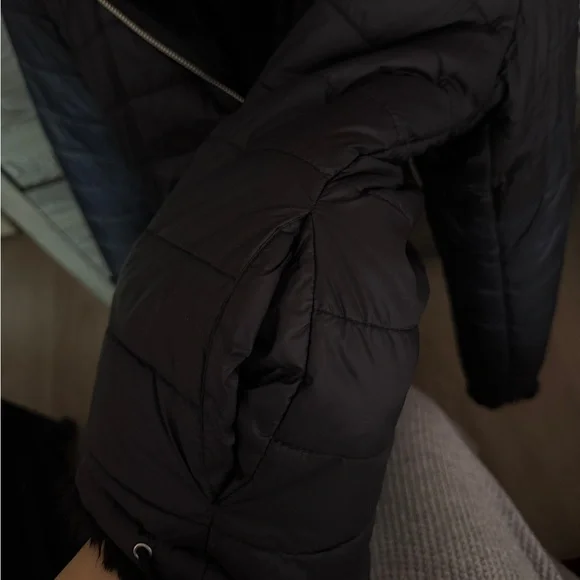 Puffer Jacket | Guess - Picture 7 of 7